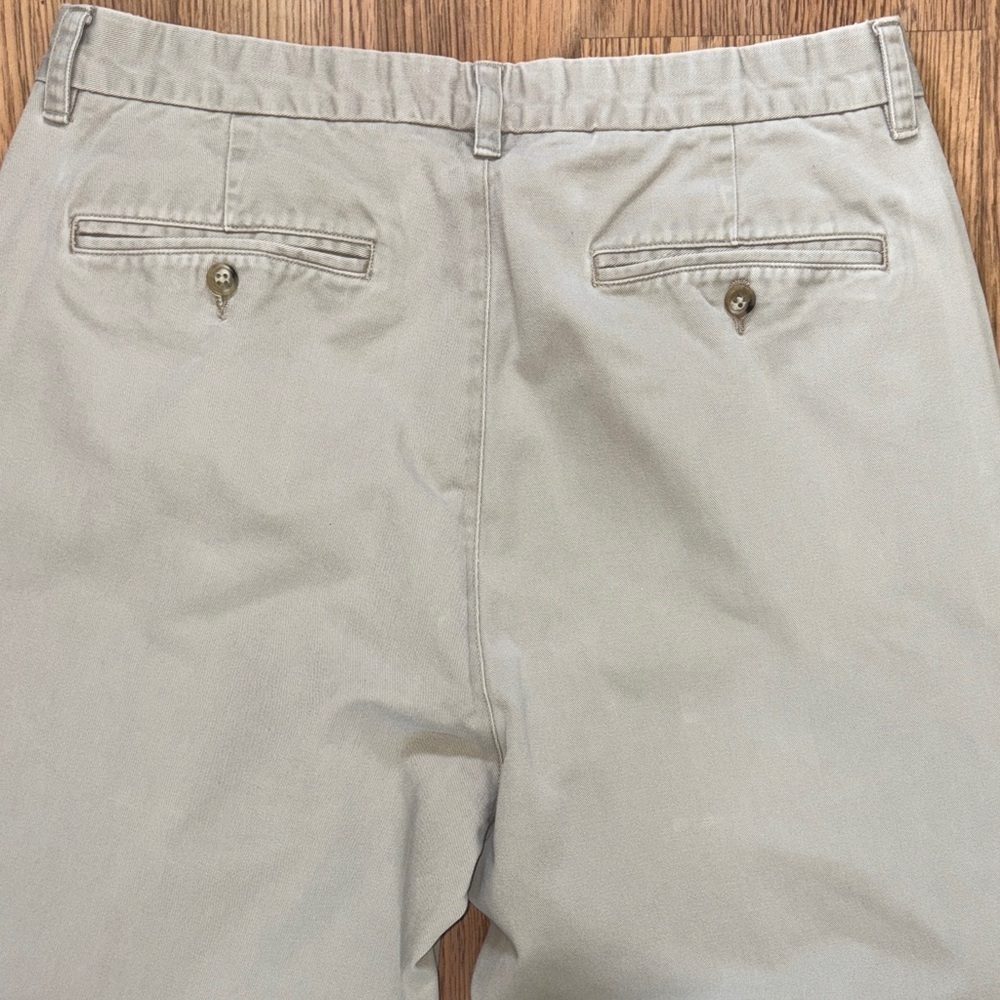 Men's Banana Republic Classic Chinos - Picture 5 of 7